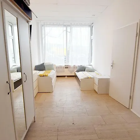 Apartment Boarding Weidenpesch *